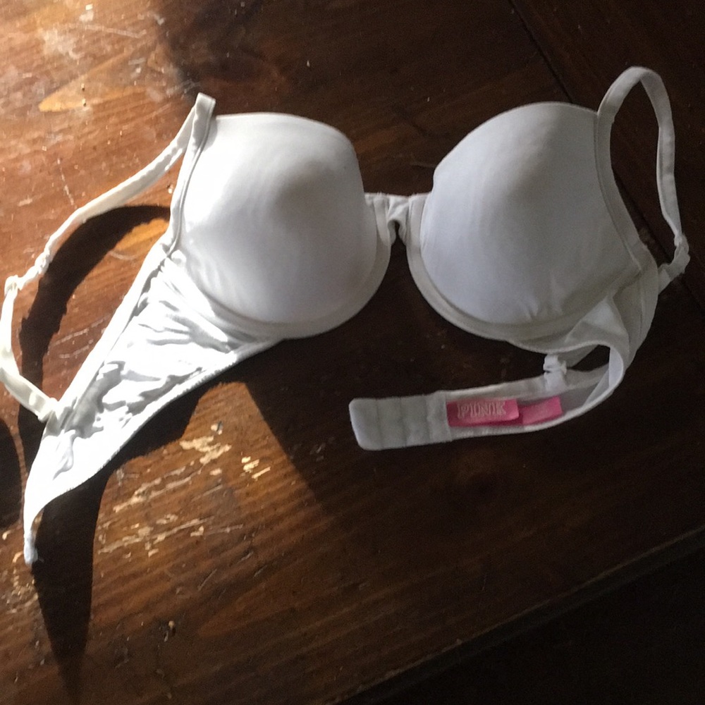 Cute t shirt bra very comfortable w/ underwire